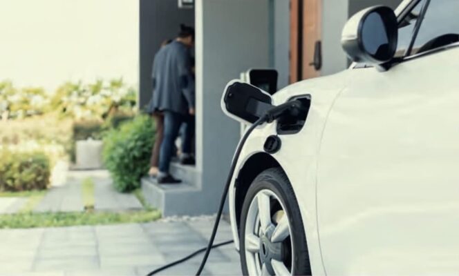 Solar Carport + E-Ladestation