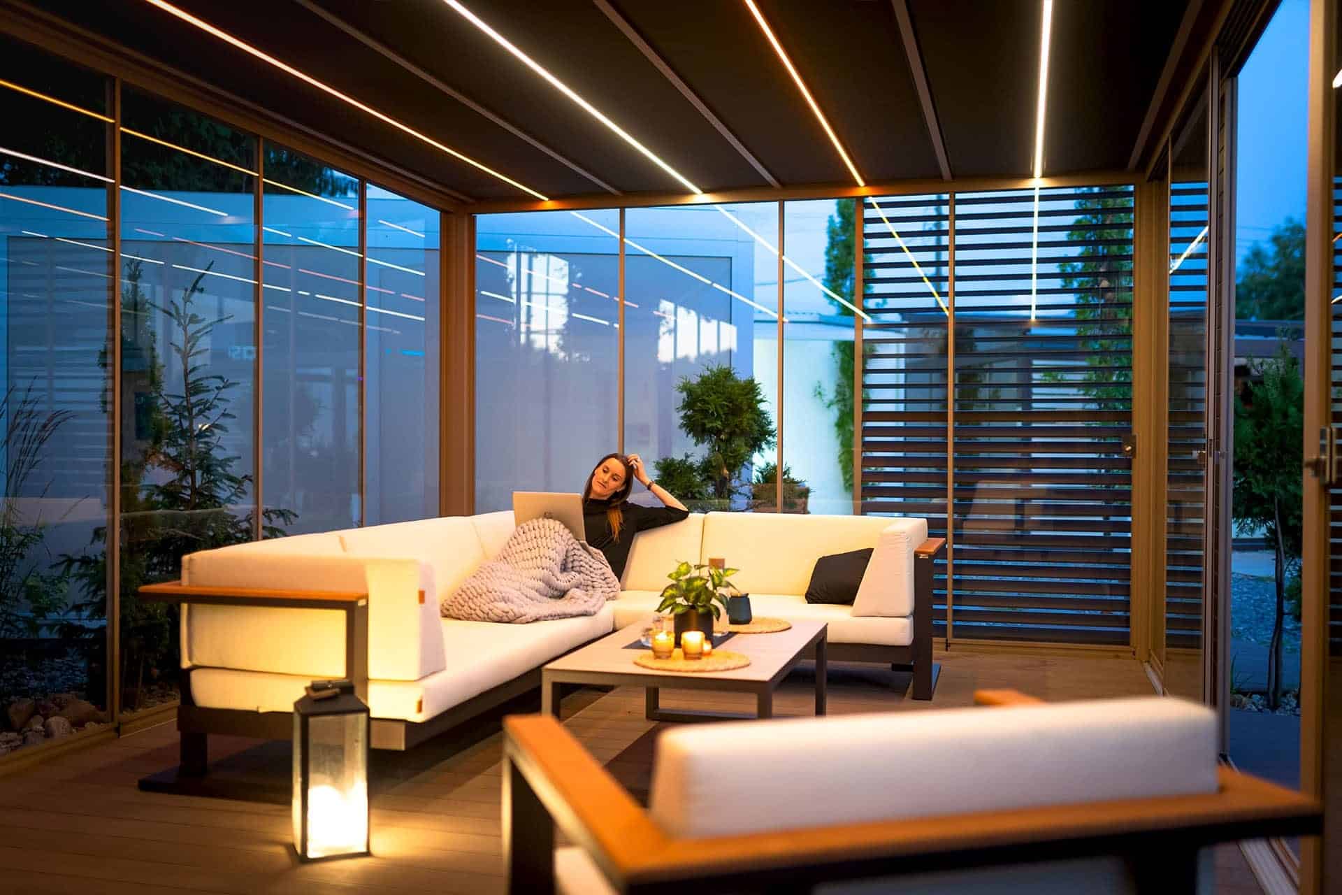 Was ist ein Kaltwintergarten mit Schiebetüren - TARASOLA